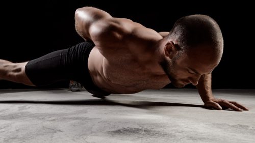 Exercícios com peso corporal são suficientes para ganhar músculos? Descubra o poder da calistenia