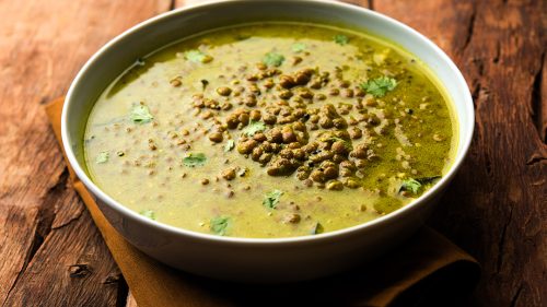Sopa de lentilha com espinafre: uma dose extra de ferro e proteína