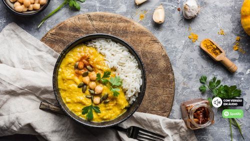 Frango ao curry com leite de coco: o prato que une sabor e a magia milenar das especiarias