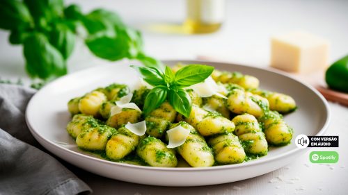 Nhoque de batata-doce ao pesto de rúcula: o clássico italiano em uma versão mais leve